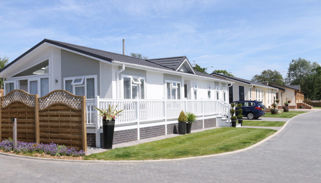 Willow Park Luxury Lodges Bidford on Avon park homes for sale