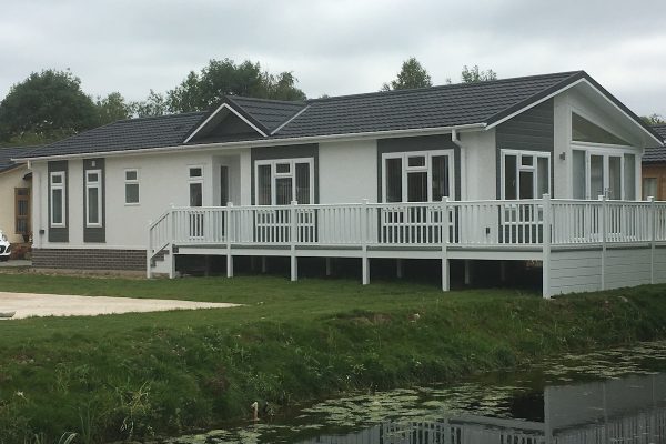 Omar Anniversary Willow Park Luxury Lodges Stratford on Avon park homes for sale